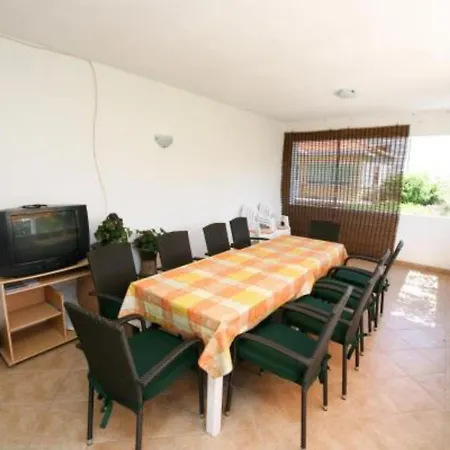Apartment Spacious Beachfront *